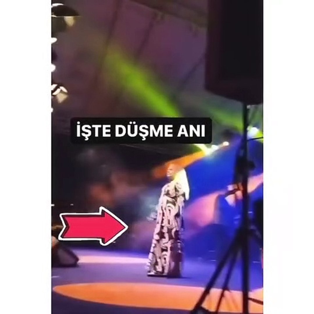 Sahneden düşen Kibariyeden üzen haber!