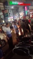 नुकतीच गाडी शिकलेल्या तरुणीचा प्रताप, कारनं  बाईक्स चिरडल्या...