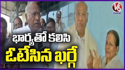 Congress Chief Mallikarjuna Kharge Cast Vote At Kalburgi _ Karnataka _ V6 News (1)
