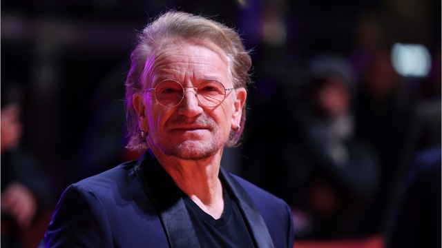 VOICI - Bono : pourquoi il porte toujours des lunettes de soleil ?