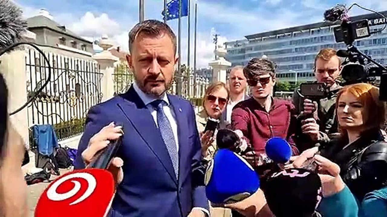 ZÁZNAM: E. Heger: Podpora úradníckej vlády bude záležať od programového vyhlásenia vlády