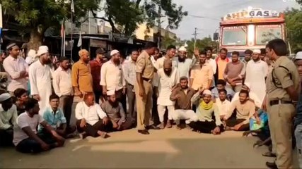 ఆసిఫాబాద్: విద్యార్థినిపై అసభ్య ప్రవర్తన.. ఆ ఎస్ఐని సస్పెండ్ చేయాలి