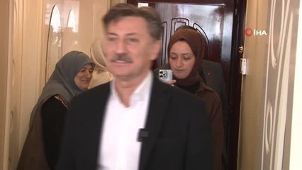 Büyük İstanbul Mitingi'ne giderken görüntülenen Hüseyin Bayraktar'a TOGG sürprizi