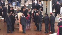 Spiderman se presenta ante el papa Francisco en El Vaticano