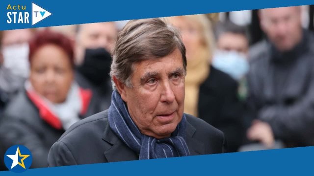 Je me suis allongé par terre : Jean-Pierre Foucault, 75 ans, révèle avoir récemment été victime d'