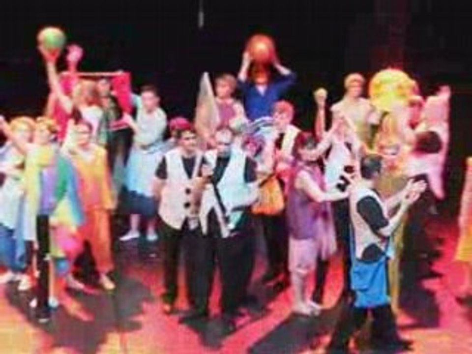 Crescendo chante téléphone