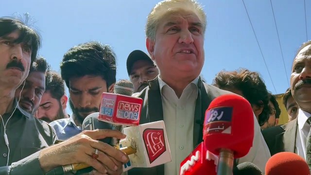 پولیس لائین کے باہرشاہ محمودقریشی کی پریس کانفرنس،عمران خان کی حالت کیسی ؟عمران خان کے ساتھ کیاہوا؟