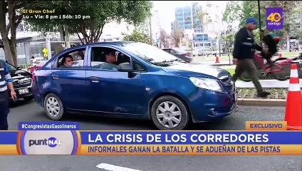 Reportero cuestiona a hombre por viajar en colectivo informal y l lo trolea Es un carro