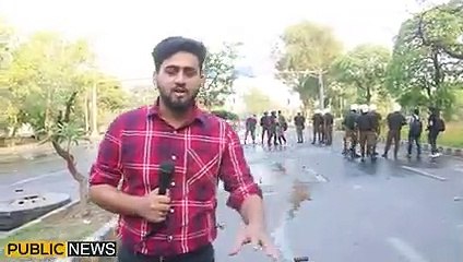 下载视频: Lahore Zaman Park Or Mall Road Pr Police Or Pti Karkun 1 bar phir Aamne Samne | Public News | Breaking News |Pakistan Breaking News