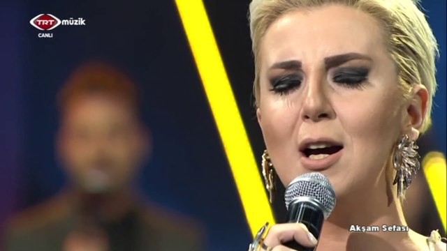 Ayşe Ekiz / Sen gittin ya yaşantımın bir anlamı kalmadı