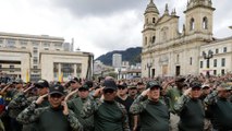 Militares retirados se toman la Plaza de Bolívar para protestar contra el Gobierno de Gustavo Petro