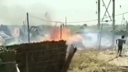 कटिहार: खाना बनाने के दौरान चूल्हे से निकली चिंगारी ने 20 घर को जलाकर किया राख