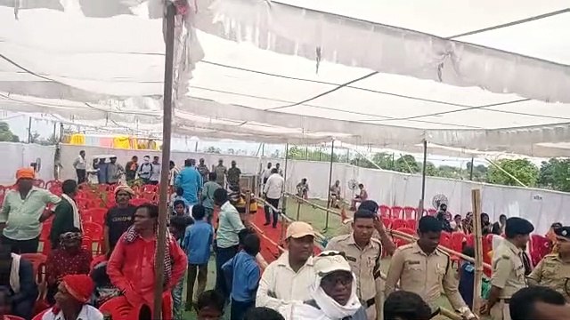 महावीर कोलवाशरी की जनसुनवाई में उठे सवाल मचा बवाल, दो घंटे में खत्म