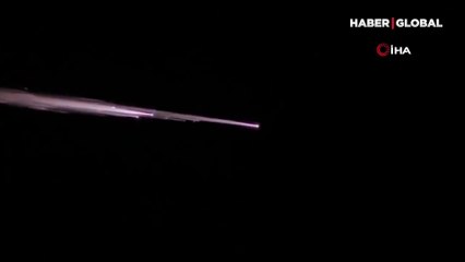 Gizemli ışıklar sosyal medyada gündem oldu, saniye saniye kaydedildi!