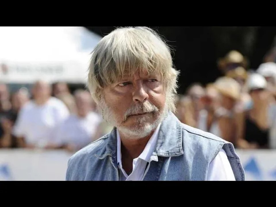 Renaud  :Ce geste définitif qu'il a fait pour son amoureuse de près de 30 ans sa cadette