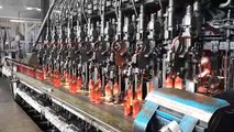 La production de bouteilles à la verrerie OI à Labégude (Ardèche)