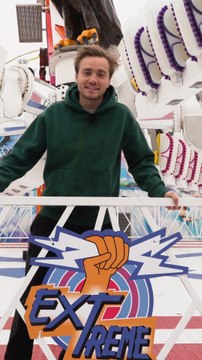 À 24 ans, Rémi est propriétaire de son manège à la Foire du Trône