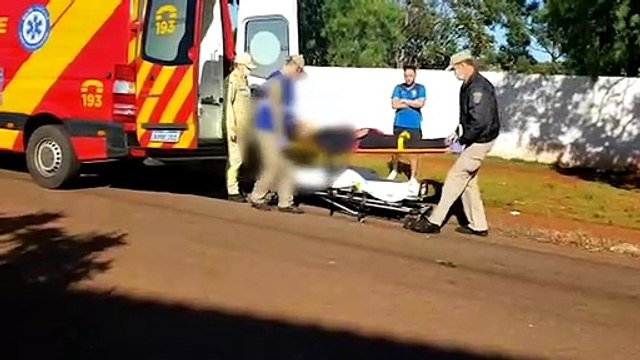 Com suspeita de fratura no fêmur adolescente é socorrido no Colégio Estadual Cívico-Militar Olivo Fracaro