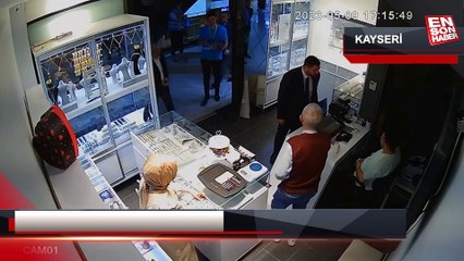 İyi Partili Abdullah İlker Sungur Kayseri'de esnafa hakaret savurdu