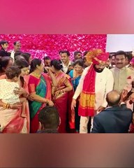 लग्न ठाकरे गटाच्या आमदाराच्या मुलाच घोषणा एकनाथ शिंदे यांच्या_1