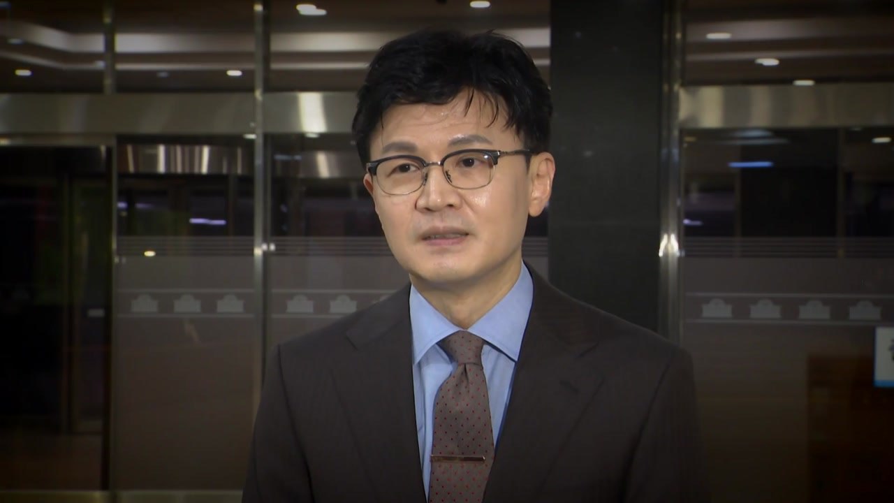 [뉴스나이트] '셀럽' 전현직 법무장관 한동훈·조국...내년 총선 출마 여부 관심 /...