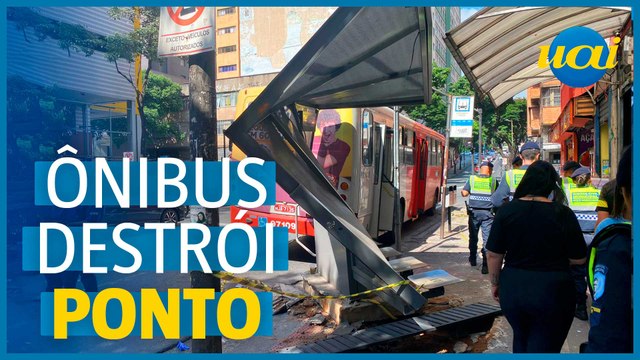 BH: ônibus atropela pedestres e tira ponto do lugar