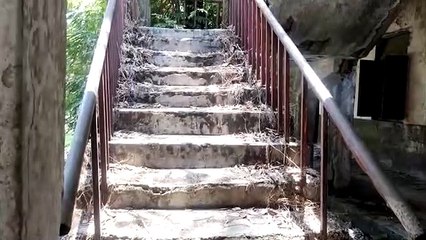 साठ साल पुराने गंज प्राथमिक स्कूल को किया जा रहा डिसमेंटल