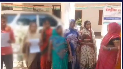 लखीसराय: झूठे मुकदमे में फंसाने को लेकर पीड़ित पहुंचा एसपी के पास, जरूर देखिये खबर