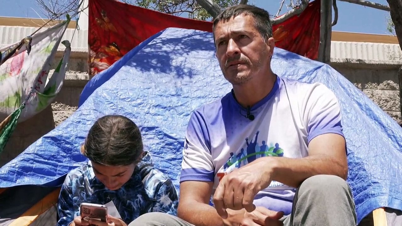 'Reines Glückspiel': Geflüchtete kämpfen mit fehlerhafter App an der US-Grenze