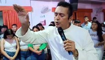 Sacerdote colombiano lleva su sermón a las discotecas