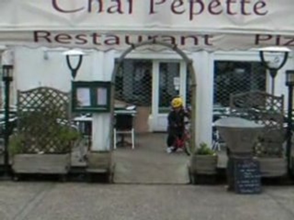 juliette vélo sans les petites roues 2 eme jours