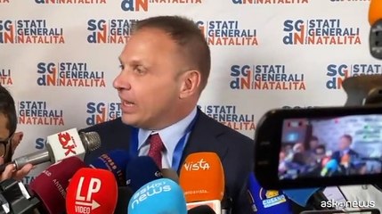 Lollobrigida: vogliamo tutela cultura e lingua. Non c'entra razza