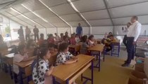 Avcılar Belediye Başkanı Hançerli, Hatay'daki Çadır Okullarını Ziyaret Etti