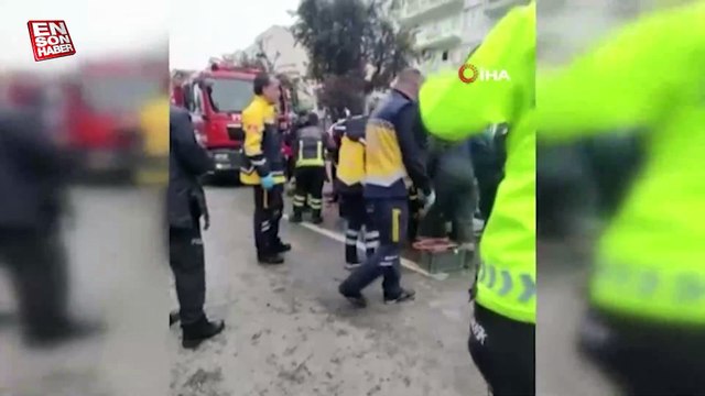 Bursa'da kontrolden çıkan otomobil ağaçları devirdi: 2 çocuk ve anne yaralandı