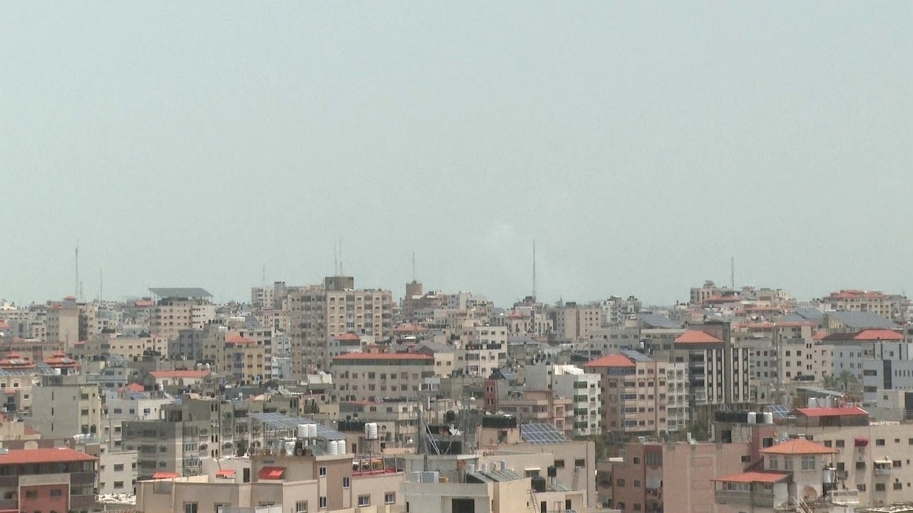 غارات إسرائيلية على قطاع #غزة الآن والصحة الفلس...