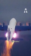 Ces Fusées Permettent de Faire Décoller les Avions 