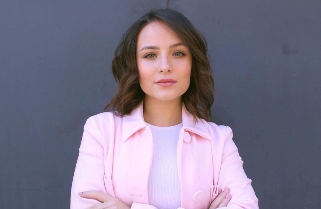 Larissa Manoela revela que passa a empresariar própria carreira