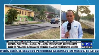 En Puerto Cortés bloquearon carretera en protesta por constantes apagones