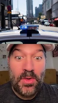 Une histoire qui fait sourire 2 garçons de 6 et 3 ans ont pris la voiture de leurs parents pour se rendre à un magasin de jouets