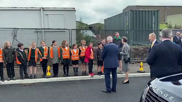 Princess Anne meets local primary school pupils