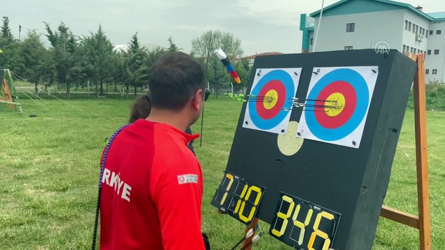 AKSARAY - Hobi amaçlı başladığı okçulukta milli takımın başarısı için ter döküyor