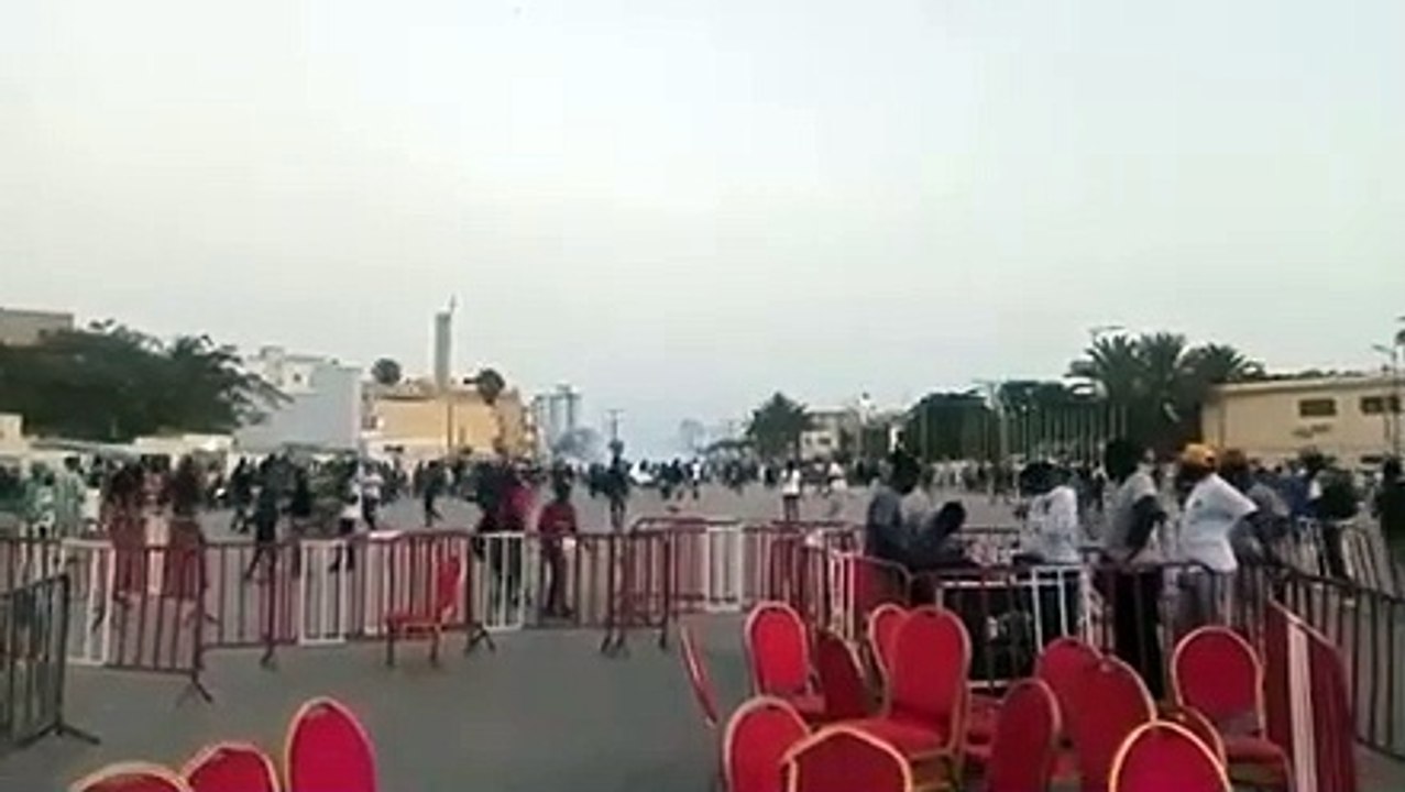 Manifestation de F24: ça tourne au vinaigre, jets de pierres et tirs de gaz lacrymogènes, la presse pas épargnée