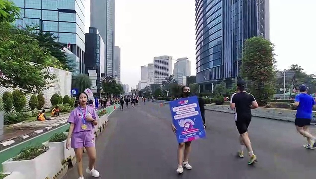 WALKING AROUND CAR FREE DAY JAKARTA SUDIRMAN THAMRIN