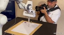 Scienza, robot di Scuola Sant'Anna dipinge ritratti