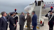 Zelensky in visita a Roma, l'arrivo all'aeroporto di Ciampino