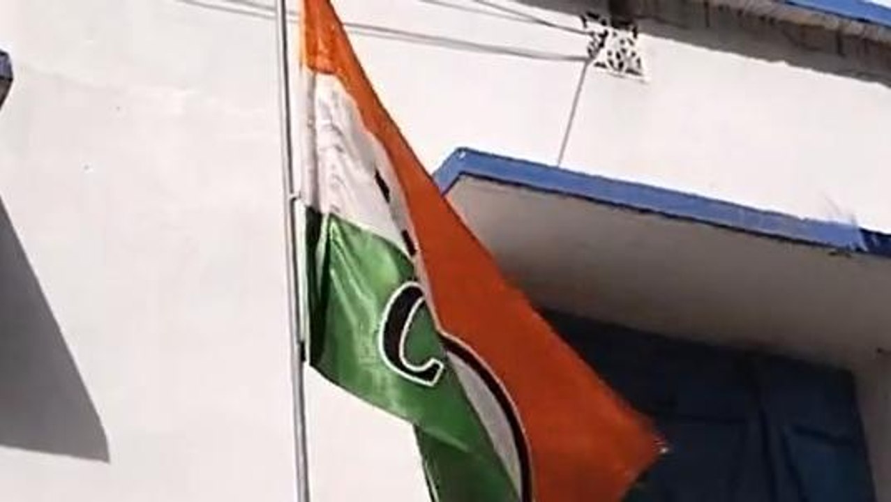 চাঁচলঃ তৃণমূল কাটমানির দল,তীব্র আক্রমণ কংগ্রেসের