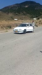 See people, the car is automatically moving upwards, a miracle of Allah