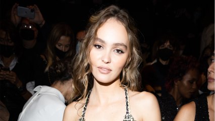 GALA VIDEO - Lily-Rose Depp amoureuse : elle déclare sa flamme à son « crush "