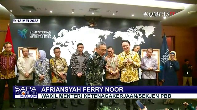 Menteri Presiden Joko Widodo Ramai-ramai Maju Caleg, Fokus Terbelah?