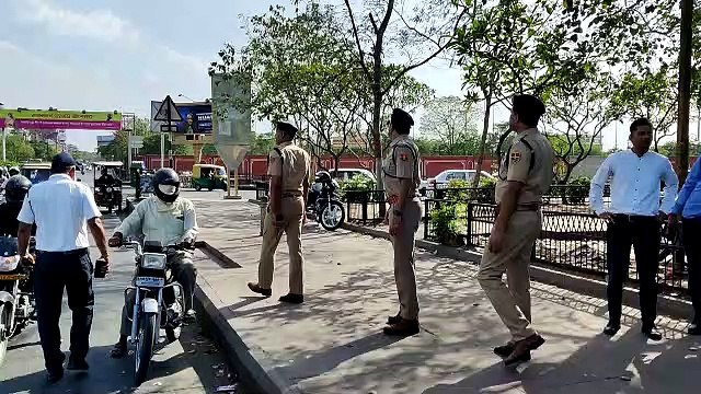 सड़क दुर्घटनाओं में कमी लाने के लिए चलाया अभियान, 52 हजार दुपहिया वाहन चालकों का हुआ चालान